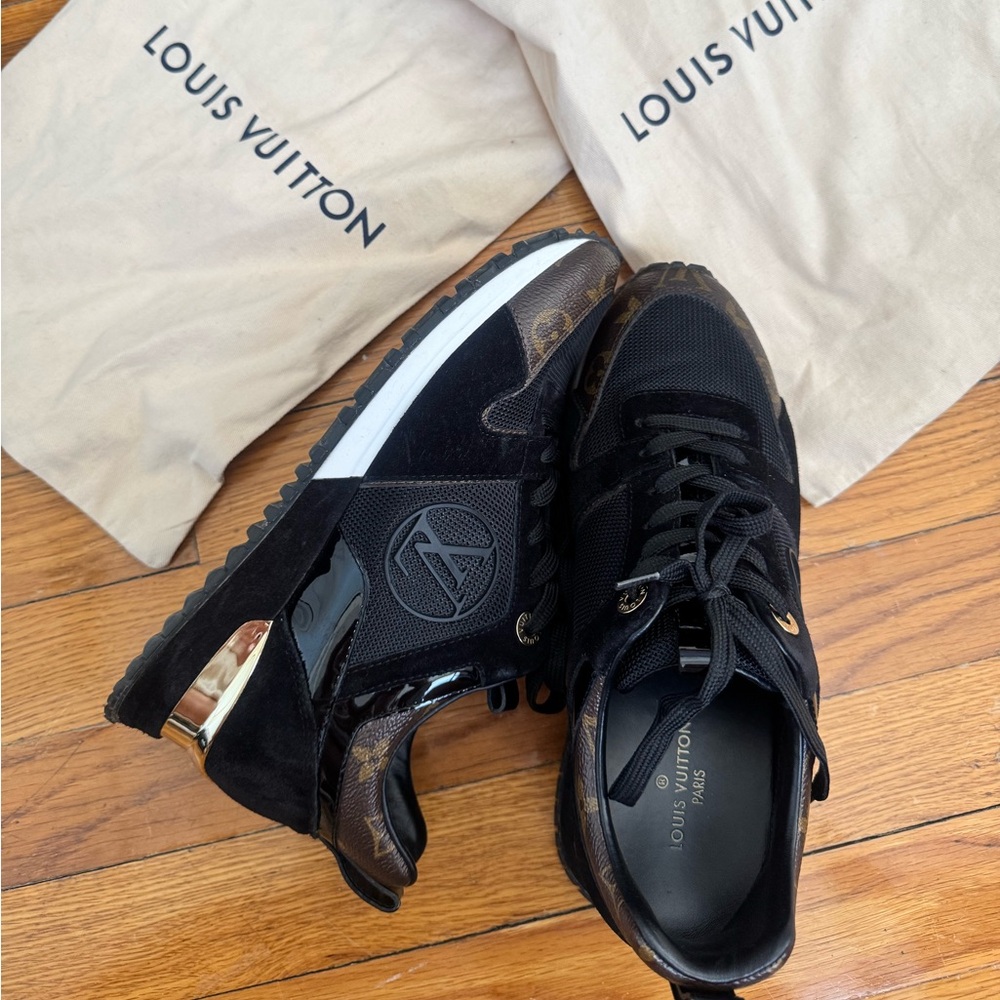 Louis Vuitton Black and Gold Women's Sneakers